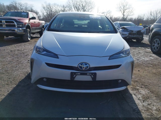 JTDL9MFU8N3033922 Toyota Prius Le Awd-e