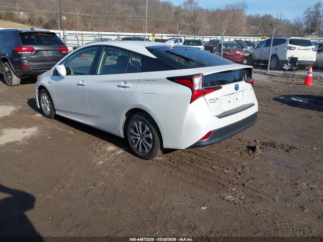 JTDL9MFU8N3033922 Toyota Prius Le Awd-e
