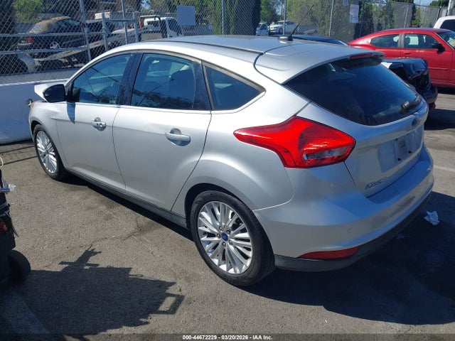 Ford Focus Titanium 2015 1FADP3N25FL231871 Image 3