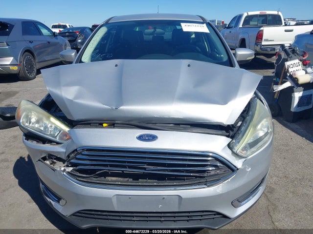 Ford Focus Titanium 2015 1FADP3N25FL231871 Image 6
