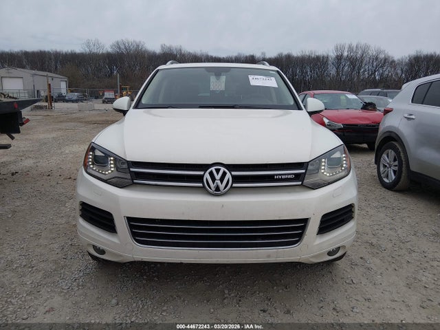 44672243 :رقم المزاد ، WVGFG9BP9BD003314 vin ، 2011 Volkswagen Touareg Hybrid مزاد بيع
