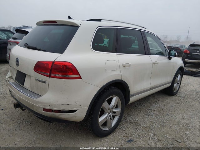 44672243 :رقم المزاد ، WVGFG9BP9BD003314 vin ، 2011 Volkswagen Touareg Hybrid مزاد بيع