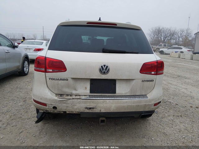 44672243 :رقم المزاد ، WVGFG9BP9BD003314 vin ، 2011 Volkswagen Touareg Hybrid مزاد بيع