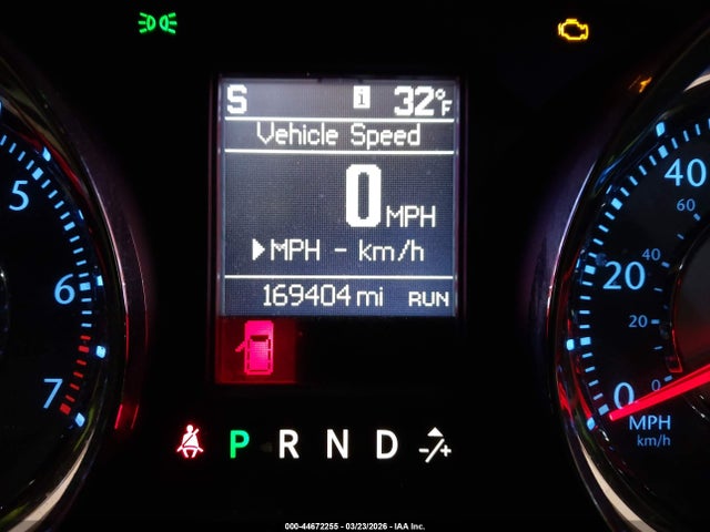 2016 Chrysler Town & Country Touring მანქანა იყიდება აუქციონზე, vin: 2C4RC1BGXGR205971, აუქციონის ნომერი: 44672255