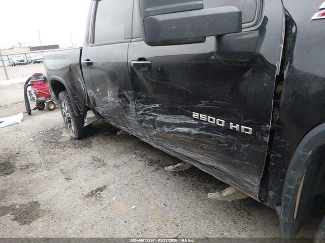 44672267 :رقم المزاد ، 2GC4YNEYXN1232994 vin ، 2022 Chevrolet Silverado 2500hd 4wd  Standard Bed Lt مزاد بيع