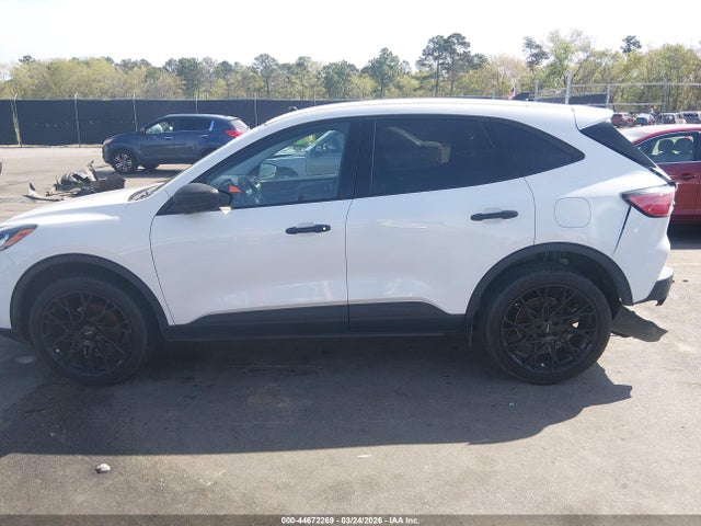 Продажа на аукционе авто 2021 Ford Escape S, vin: 1FMCU9F67MUA83339, номер лота: 44672269