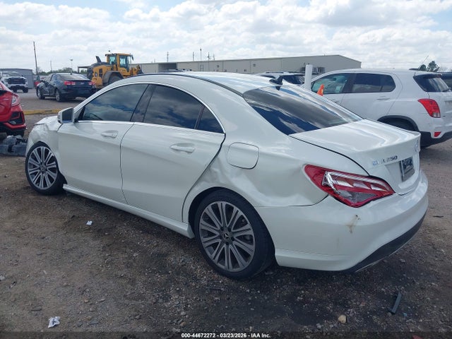 44672272 :رقم المزاد ، WDDSJ4EB3JN550763 vin ، 2018 Mercedes-benz Cla 250 مزاد بيع