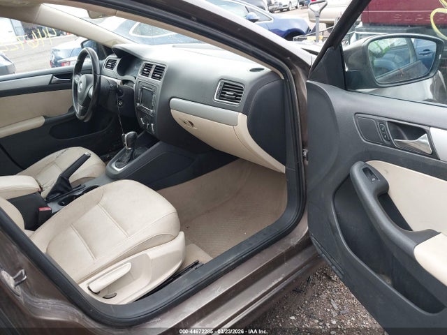 Продажа на аукционе авто 2011 Volkswagen Jetta 2.0l Tdi, vin: 3VWLL7AJ8BM118783, номер лота: 44672285