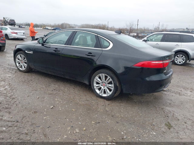 SAJBD4BV7HCY34551 Jaguar Xf 35t Premium