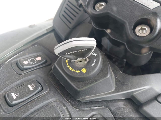 44672309 :رقم المزاد ، 2BXNBDD25PV005530 vin ، 2023 Can-am Spyder Roadster Rt/rt Limited مزاد بيع