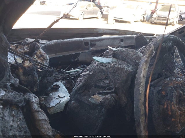 1G1PC5SB1E7421413 Chevrolet Cruze 1lt Auto
