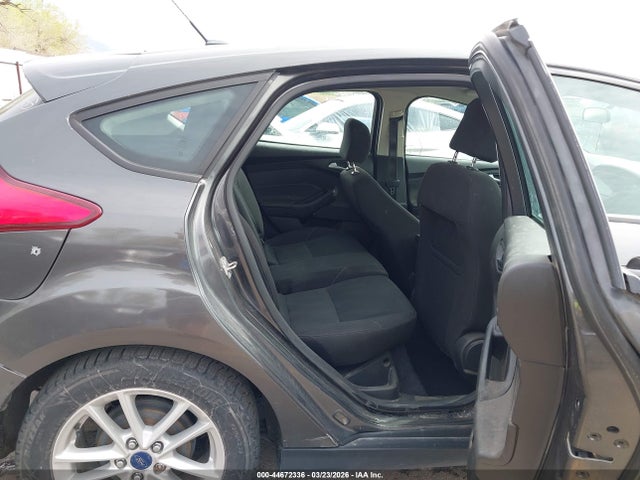 1FADP3K22GL319766 Ford FOCUS SE