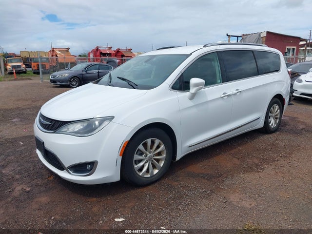44672344 :رقم المزاد ، 2C4RC1BG9KR548263 vin ، 2019 Chrysler Pacifica Touring L مزاد بيع