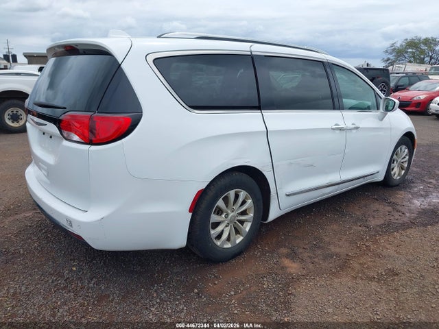 44672344 :رقم المزاد ، 2C4RC1BG9KR548263 vin ، 2019 Chrysler Pacifica Touring L مزاد بيع