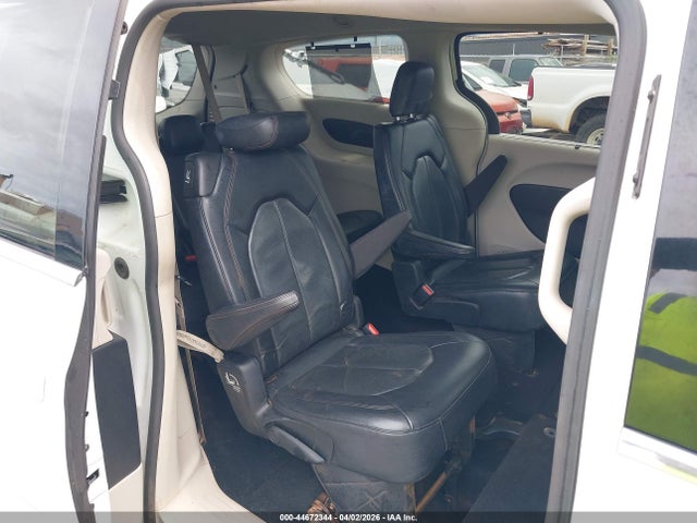 44672344 :رقم المزاد ، 2C4RC1BG9KR548263 vin ، 2019 Chrysler Pacifica Touring L مزاد بيع