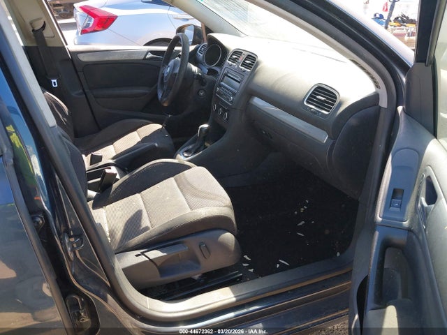 2012 Volkswagen Golf 2.5l 4-door მანქანა იყიდება აუქციონზე, vin: WVWDB7AJ2CW274507, აუქციონის ნომერი: 44672362