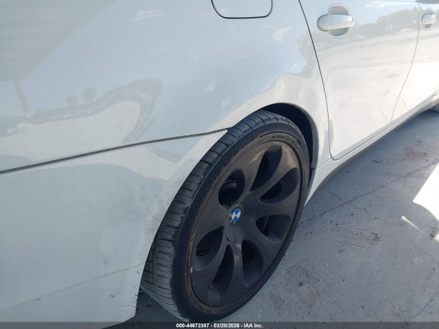 2006 Bmw 530i მანქანა იყიდება აუქციონზე, vin: WBANE73576CM31365, აუქციონის ნომერი: 44672387