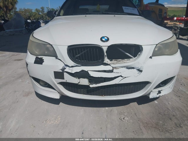 2006 Bmw 530i მანქანა იყიდება აუქციონზე, vin: WBANE73576CM31365, აუქციონის ნომერი: 44672387