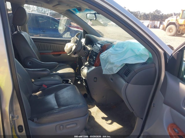 2010 TOYOTA SIENNA 5TDYK4CC9AS326615 Photo 4