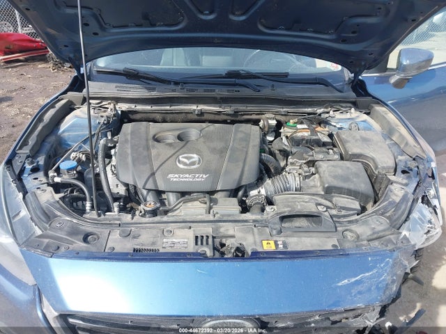 44672392 :رقم المزاد ، 3MZBN1M35JM160200 vin ، 2018 Mazda Mazda3 Grand Touring مزاد بيع