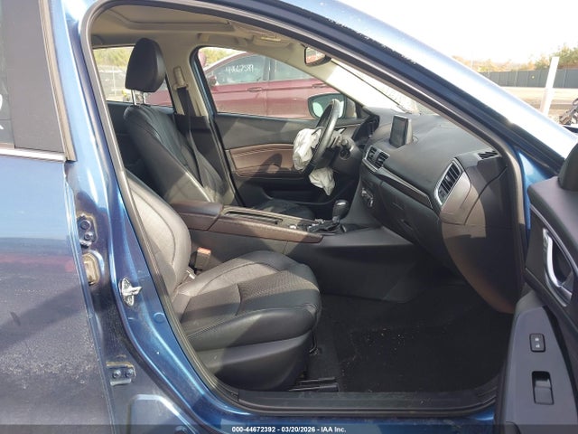 44672392 :رقم المزاد ، 3MZBN1M35JM160200 vin ، 2018 Mazda Mazda3 Grand Touring مزاد بيع