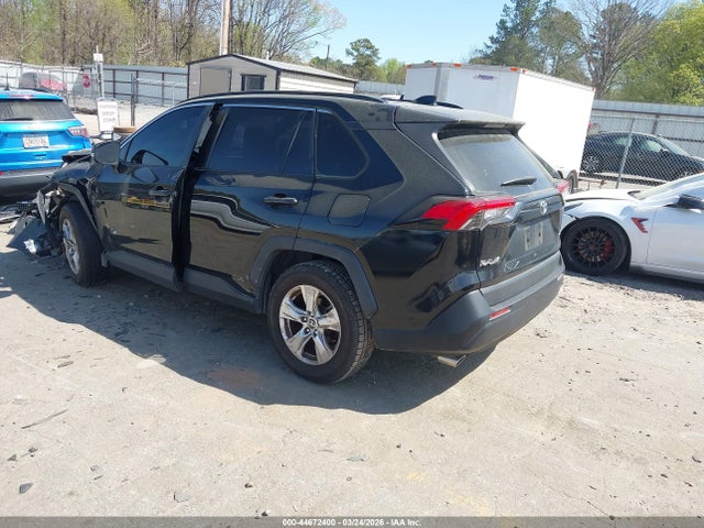 2020 Toyota Rav4 Xle მანქანა იყიდება აუქციონზე, vin: JTMW1RFVXLD058726, აუქციონის ნომერი: 44672400