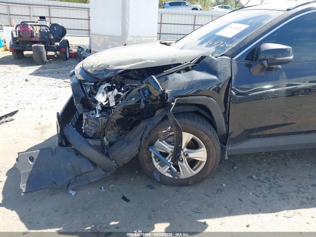 2020 Toyota Rav4 Xle მანქანა იყიდება აუქციონზე, vin: JTMW1RFVXLD058726, აუქციონის ნომერი: 44672400