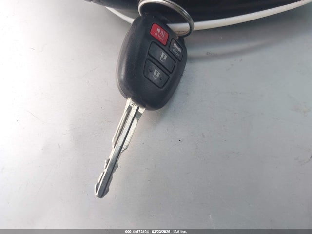 4T1BF1FK9EU420325 Toyota CAMRY SE