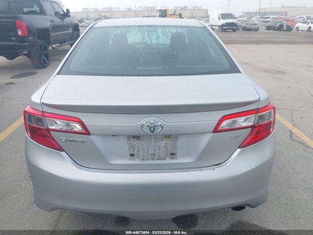4T1BF1FK9EU420325 Toyota CAMRY SE