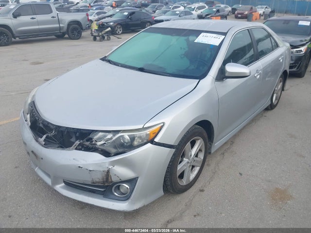 4T1BF1FK9EU420325 Toyota CAMRY SE