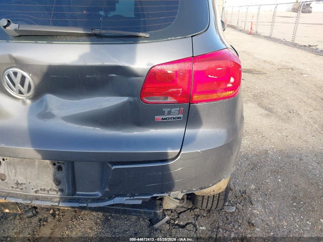 WVGBV7AX0GW001294 Volkswagen TIGUAN S