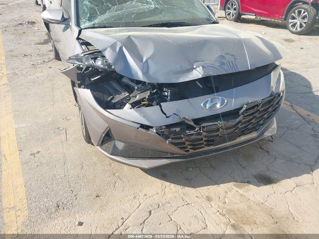 2022 Hyundai Elantra Sel მანქანა იყიდება აუქციონზე, vin: KMHLN4AG9NU266131, აუქციონის ნომერი: 44672439