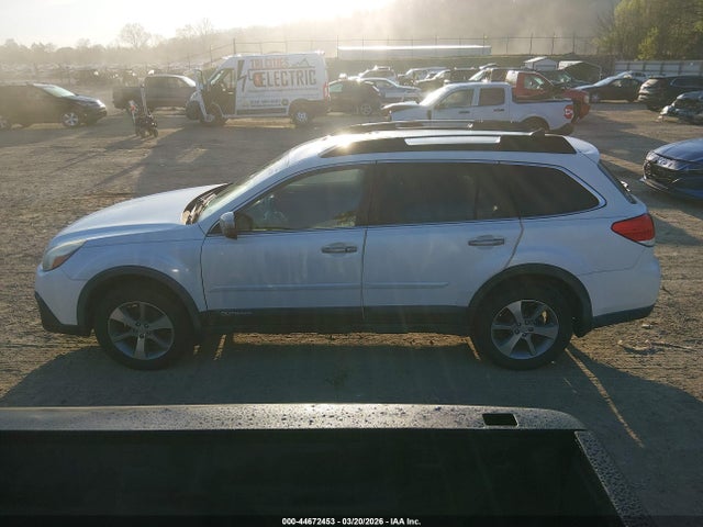 44672453 :رقم المزاد ، 4S4BRBPC2E3258161 vin ، 2014 Subaru Outback 2.5i Limited مزاد بيع