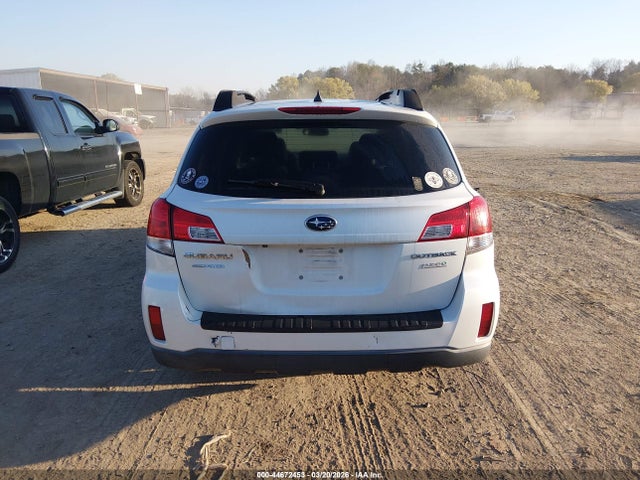 44672453 :رقم المزاد ، 4S4BRBPC2E3258161 vin ، 2014 Subaru Outback 2.5i Limited مزاد بيع