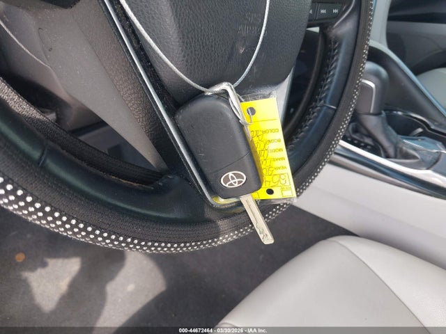 4T1B11HKXKU697203 Toyota CAMRY SE