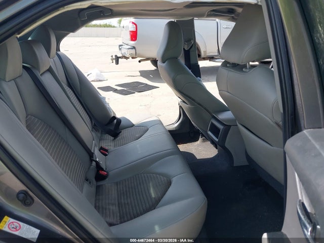 4T1B11HKXKU697203 Toyota CAMRY SE