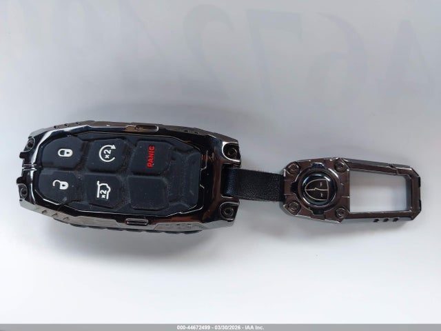 44672499 :رقم المزاد ، 2C3CCABG8JH301671 vin ، 2018 Chrysler 300 300s مزاد بيع