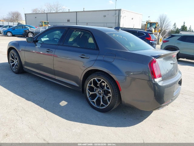 44672499 :رقم المزاد ، 2C3CCABG8JH301671 vin ، 2018 Chrysler 300 300s مزاد بيع