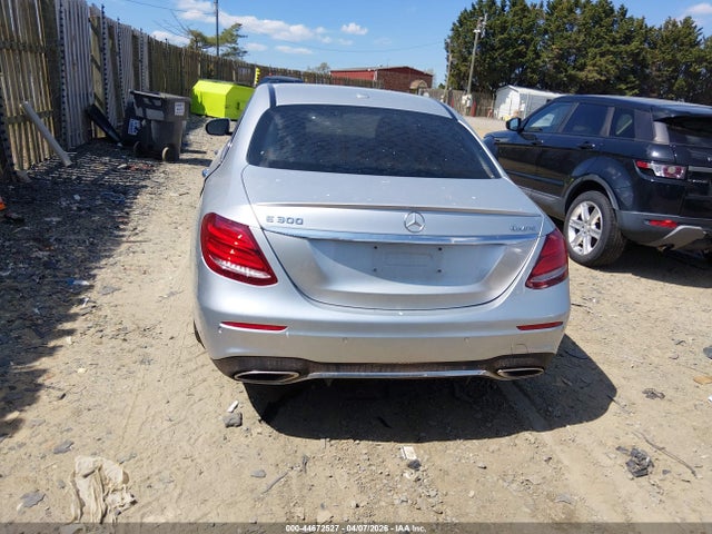 2017 Mercedes-benz E 300 4matic მანქანა იყიდება აუქციონზე, vin: WDDZF4KB2HA054536, აუქციონის ნომერი: 44672527
