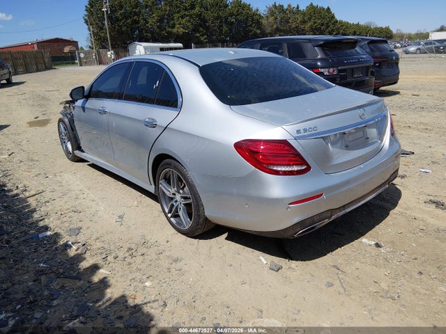 2017 MERCEDES-BENZ E 300 WDDZF4KB2HA054536 Photo 2