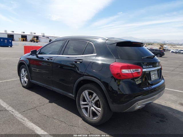 2016 MERCEDES-BENZ GLA 250 WDCTG4EB3GJ227403 Photo 2
