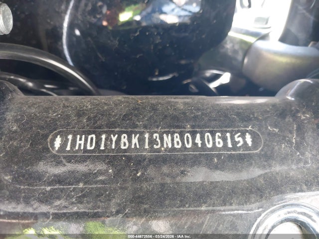 1HD1YBK13NB040615 Harley-Davidson FLHCS