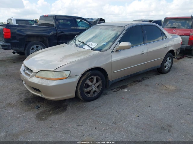 2000 HONDA ACCORD 1HGCG6697YA046045 Photo 1