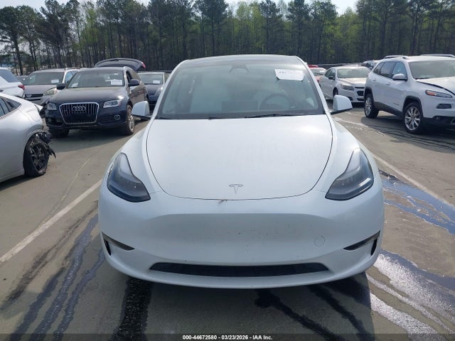 2023 Tesla Model Y Awd/long Range Dual Motor All-wheel Drive მანქანა იყიდება აუქციონზე, vin: 7SAYGDEE8PF771086, აუქციონის ნომერი: 44672580