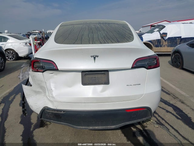 2023 Tesla Model Y Awd/long Range Dual Motor All-wheel Drive მანქანა იყიდება აუქციონზე, vin: 7SAYGDEE8PF771086, აუქციონის ნომერი: 44672580