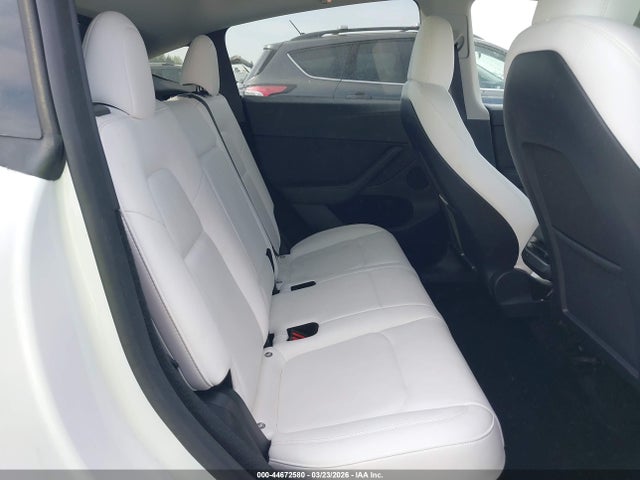 2023 Tesla Model Y Awd/long Range Dual Motor All-wheel Drive მანქანა იყიდება აუქციონზე, vin: 7SAYGDEE8PF771086, აუქციონის ნომერი: 44672580