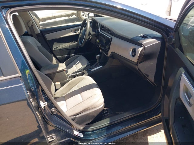 Auction sale of the 2018 Toyota Corolla Le, vin: 5YFBURHE4JP778522, lot number: 44672609