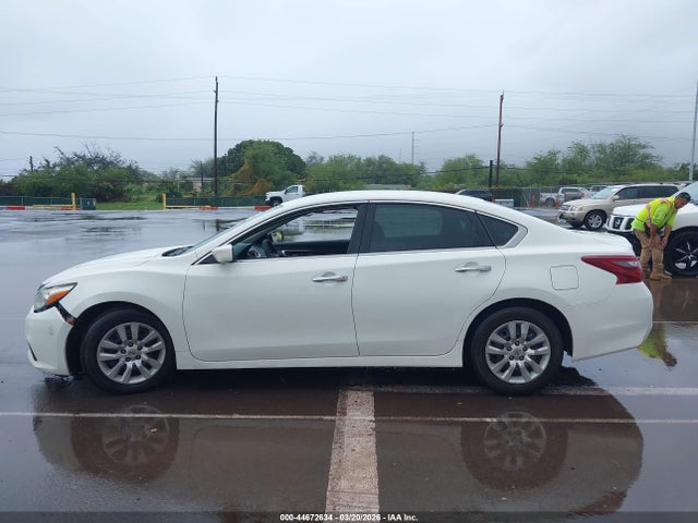 Nissan Altima 2.5 S 2018 1N4AL3AP1JC128732 Image 14