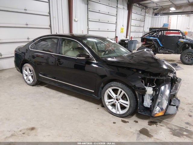 44672635 :رقم المزاد ، 1VWCN7A37DC027889 vin ، 2013 Volkswagen Passat 2.0l Tdi Sel Premium مزاد بيع