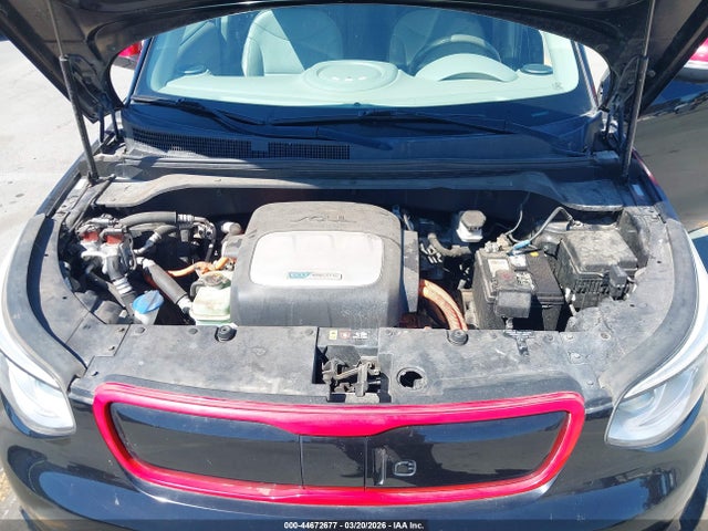 KNDJX3AE5G7017891 KIA Soul Ev +